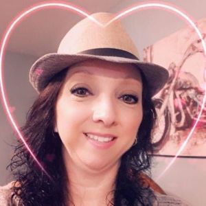 Meet your Posher, Carole